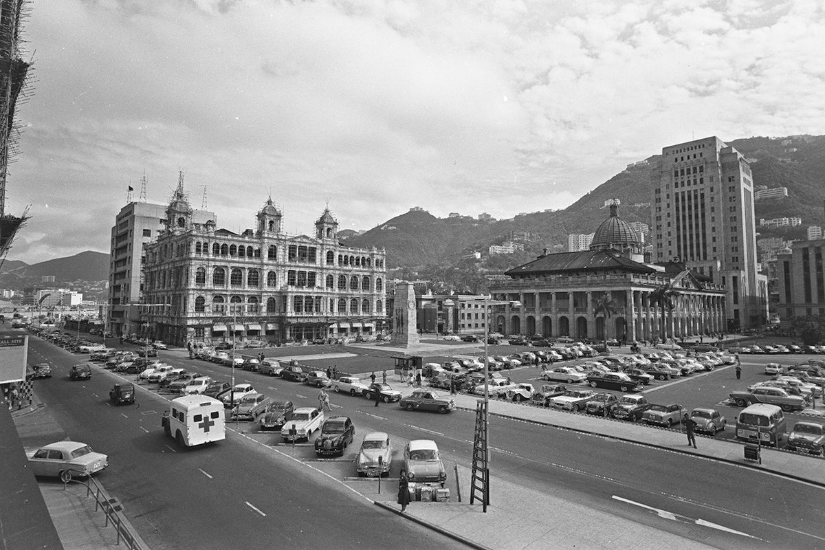 中環愛丁堡廣場泊車場 1961 舊香港照片掛畫｜淨印原圖（無框） — Old Hong Kong photo, Edinburgh Place car park, Central, 1961, unframed print