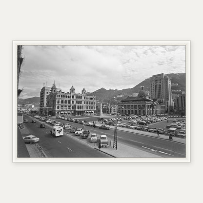 中環愛丁堡廣場泊車場 1961 舊香港照片掛畫｜白框合成示意 — Old Hong Kong photo, Edinburgh Place car park, Central, 1961, white frame mockup